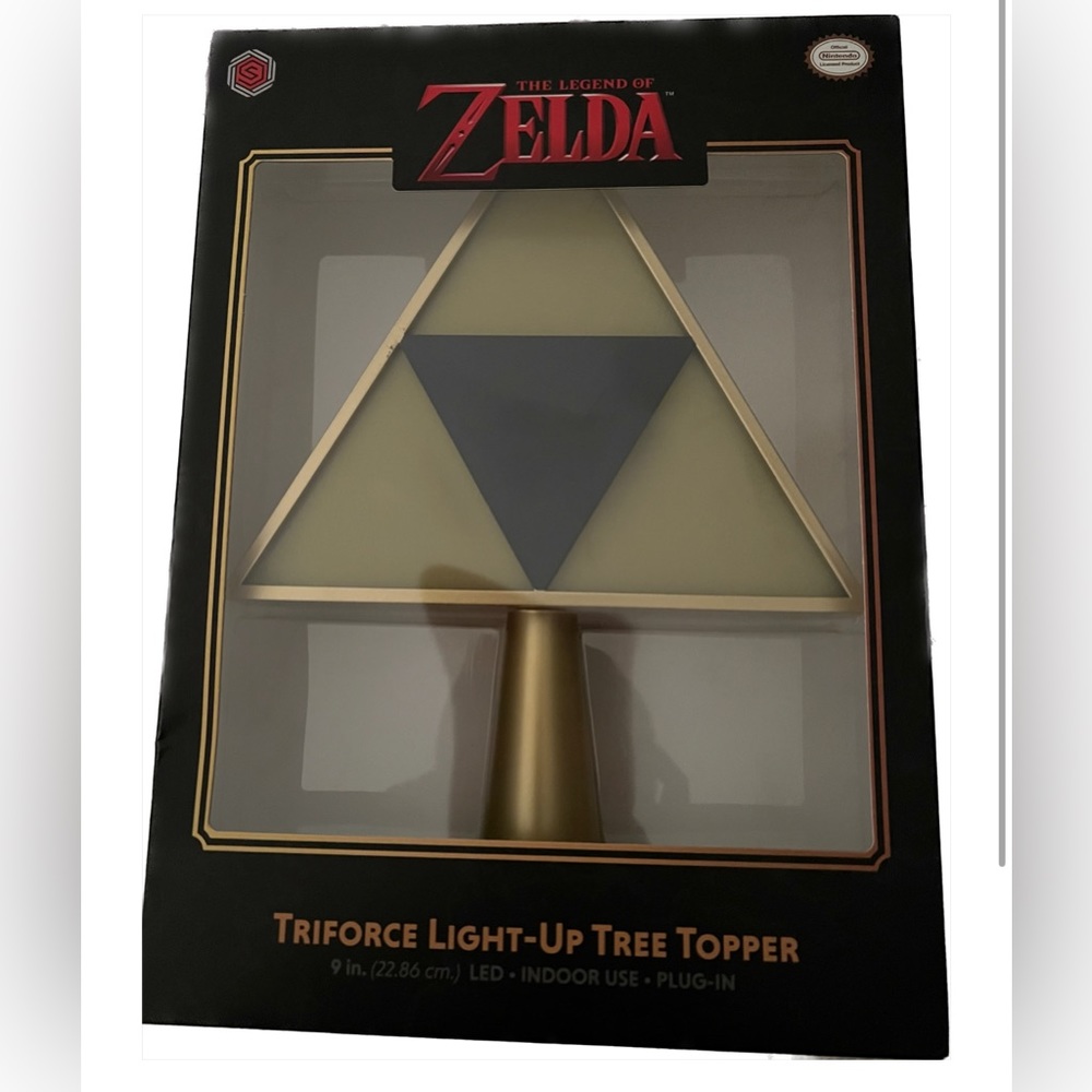 Nintendo | The Legend of Zelda | Triforce Light-Up Tree Topper